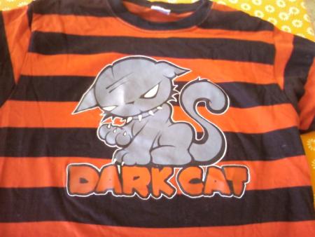 t shirt dark cat
